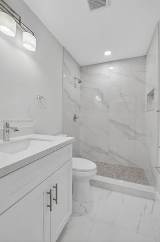 8067 Summerbreeze Ln, Boca Raton, FL 33496
