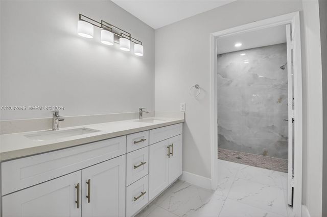 8067 Summerbreeze Ln, Boca Raton, FL 33496