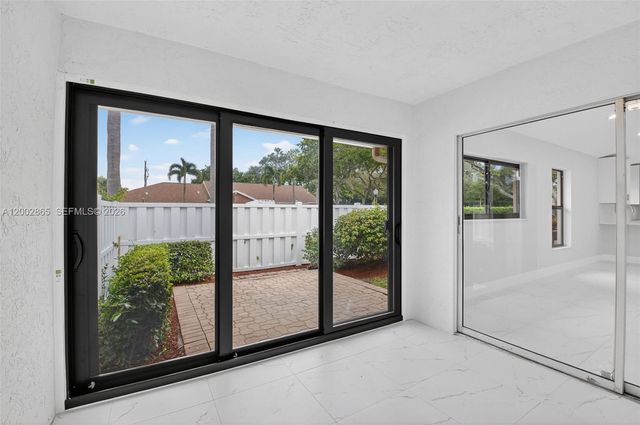 8067 Summerbreeze Ln, Boca Raton, FL 33496