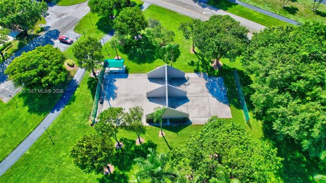 8067 Summerbreeze Ln, Boca Raton, FL 33496
