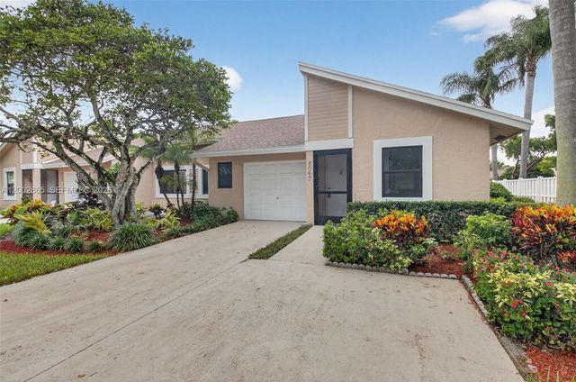 8067 Summerbreeze Ln, Boca Raton, FL 33496