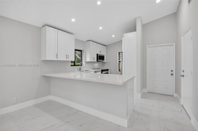 8067 Summerbreeze Ln, Boca Raton, FL 33496