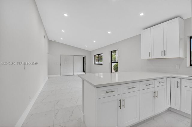 8067 Summerbreeze Ln, Boca Raton, FL 33496
