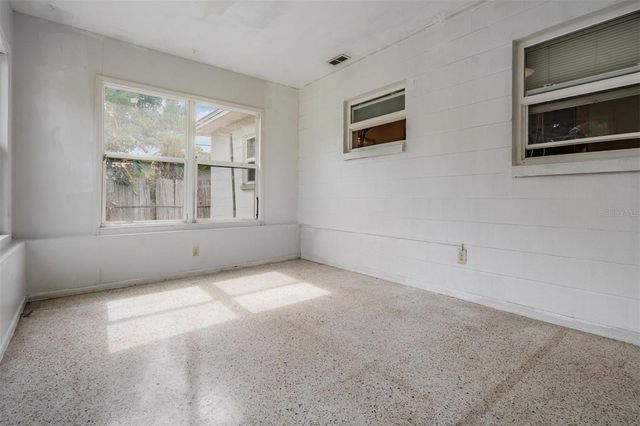 4357 32ND AVENUE N, St Petersburg, FL 33713
