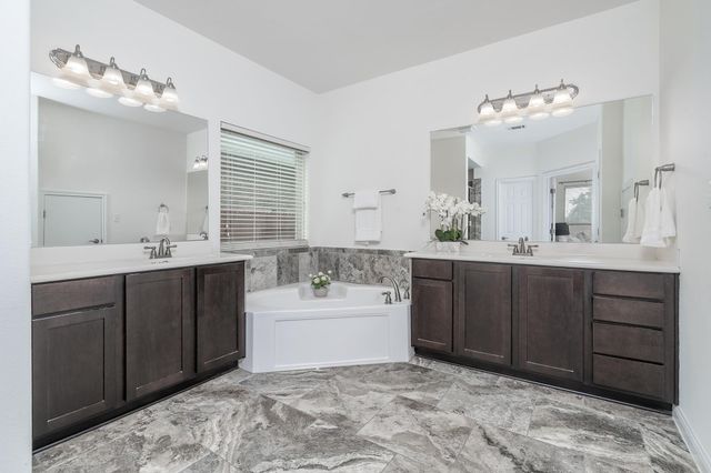 2733 Diego DR, Round Rock, TX 78665
