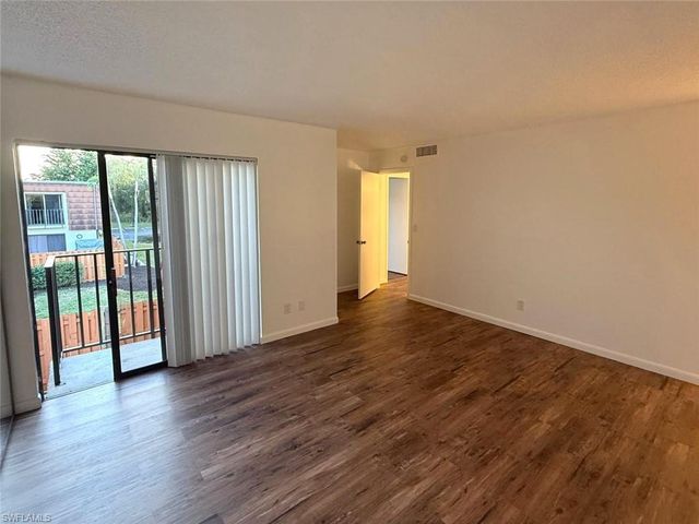 1406 Park Shore CIR 3, Fort Myers, FL 33901