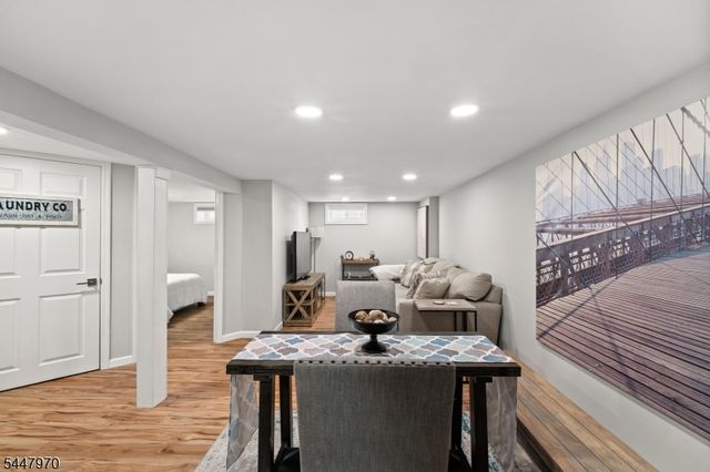 10 Dale Dr, Fairfield Twp., NJ 07004