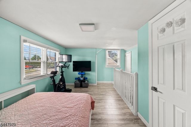 10 Dale Dr, Fairfield Twp., NJ 07004