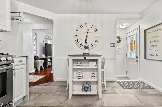 10 Dale Dr, Fairfield Twp., NJ 07004