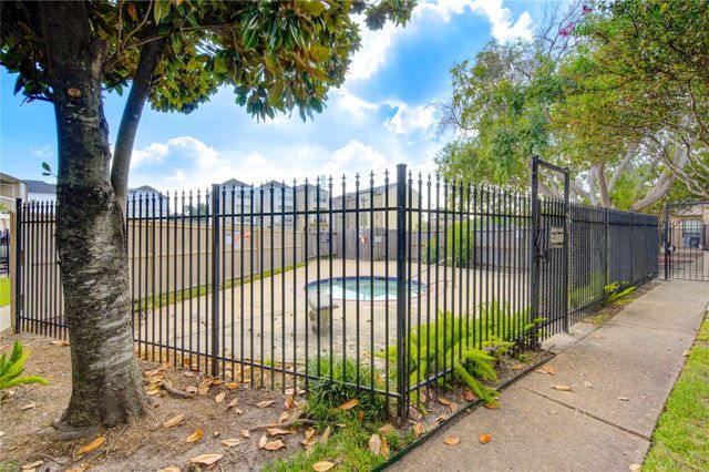 2120 Wilcrest Drive 220, Houston, TX 77042