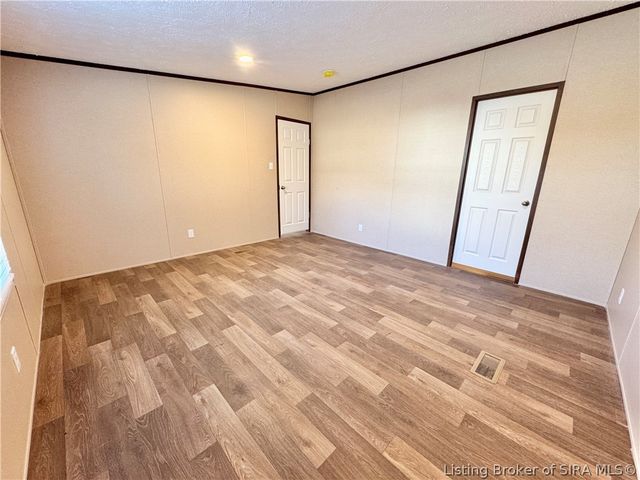 1211 W York Road, Austin, IN 47102