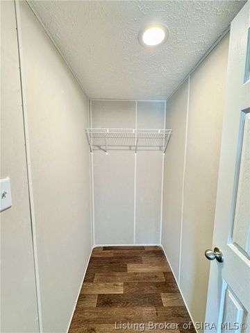 1211 W York Road, Austin, IN 47102