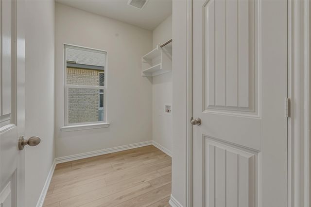 3413 Helena Street, Gainesville, TX 76240