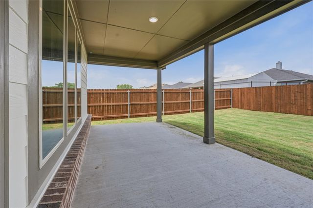 3413 Helena Street, Gainesville, TX 76240
