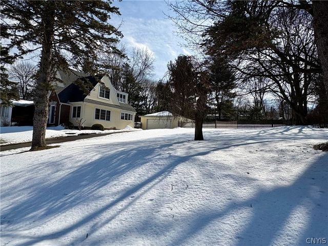 206 Edgemont Drive, Syracuse, NY 13214