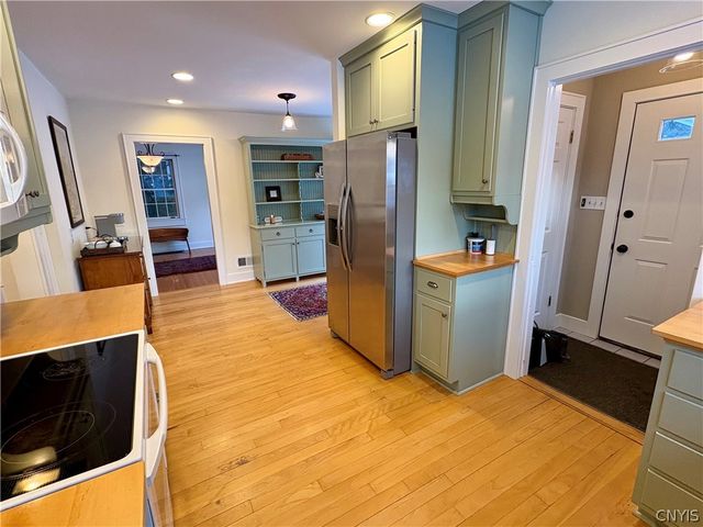 206 Edgemont Drive, Syracuse, NY 13214