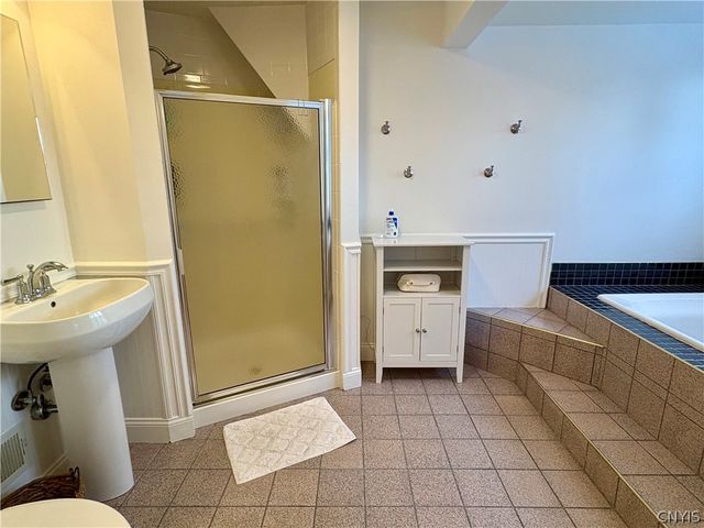 206 Edgemont Drive, Syracuse, NY 13214