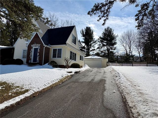 206 Edgemont Drive, Syracuse, NY 13214