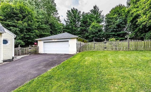 206 Edgemont Drive, Syracuse, NY 13214