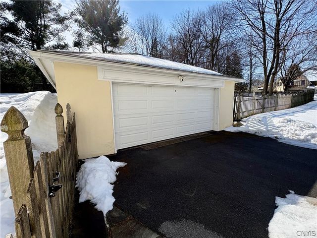 206 Edgemont Drive, Syracuse, NY 13214