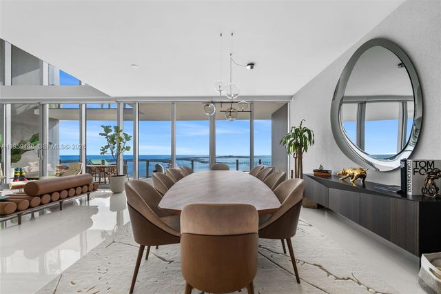 300 Biscayne Blvd Way 4602, Miami, FL 33131