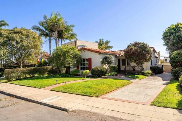 2689 Narcissus Drive, San Diego, CA 92106
