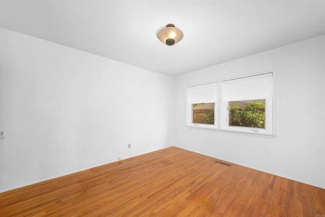 2689 Narcissus Drive, San Diego, CA 92106