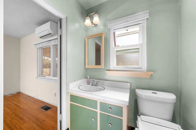 2689 Narcissus Drive, San Diego, CA 92106