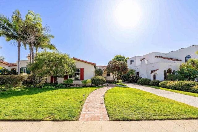 2689 Narcissus Drive, San Diego, CA 92106