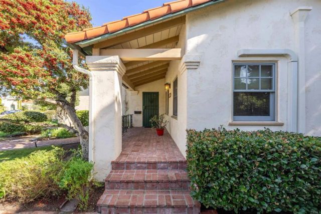 2689 Narcissus Drive, San Diego, CA 92106