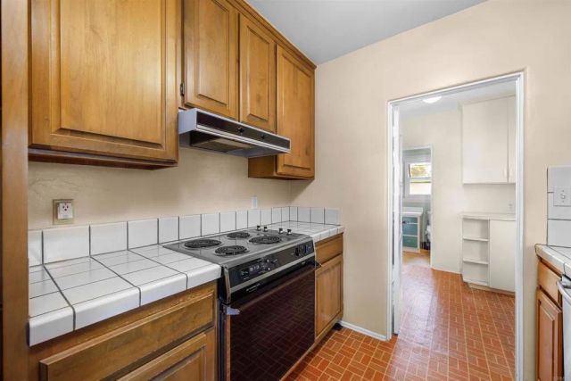 2689 Narcissus Drive, San Diego, CA 92106