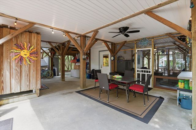 609 Dolphin Road, Edisto Island, SC 29438