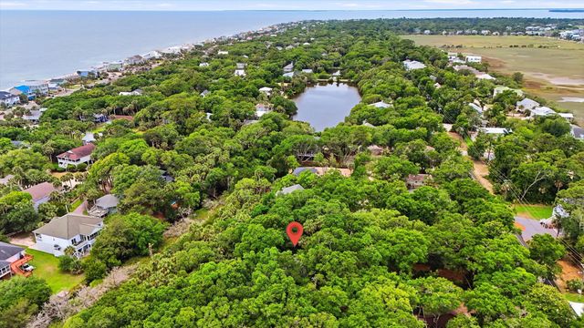 609 Dolphin Road, Edisto Island, SC 29438