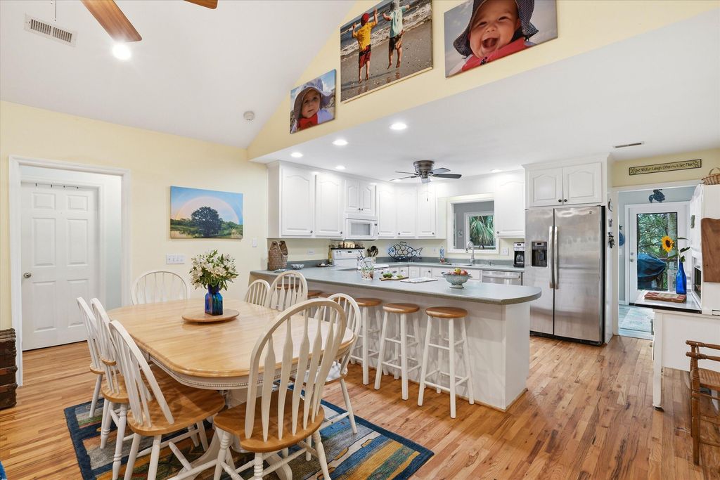 Image 16 of property listing at 609 Dolphin Road, Edisto Island, SC 29438