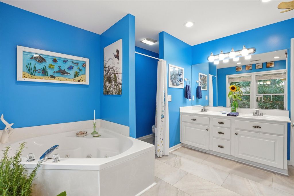 Image 28 of property listing at 609 Dolphin Road, Edisto Island, SC 29438
