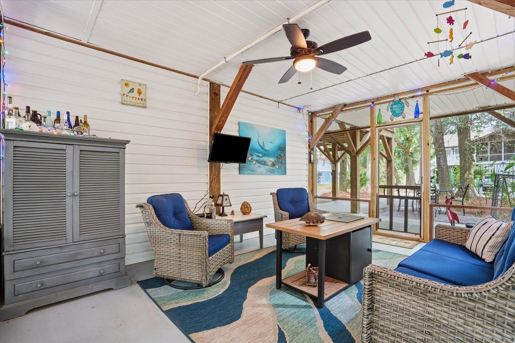 Image 39 of property listing at 609 Dolphin Road, Edisto Island, SC 29438