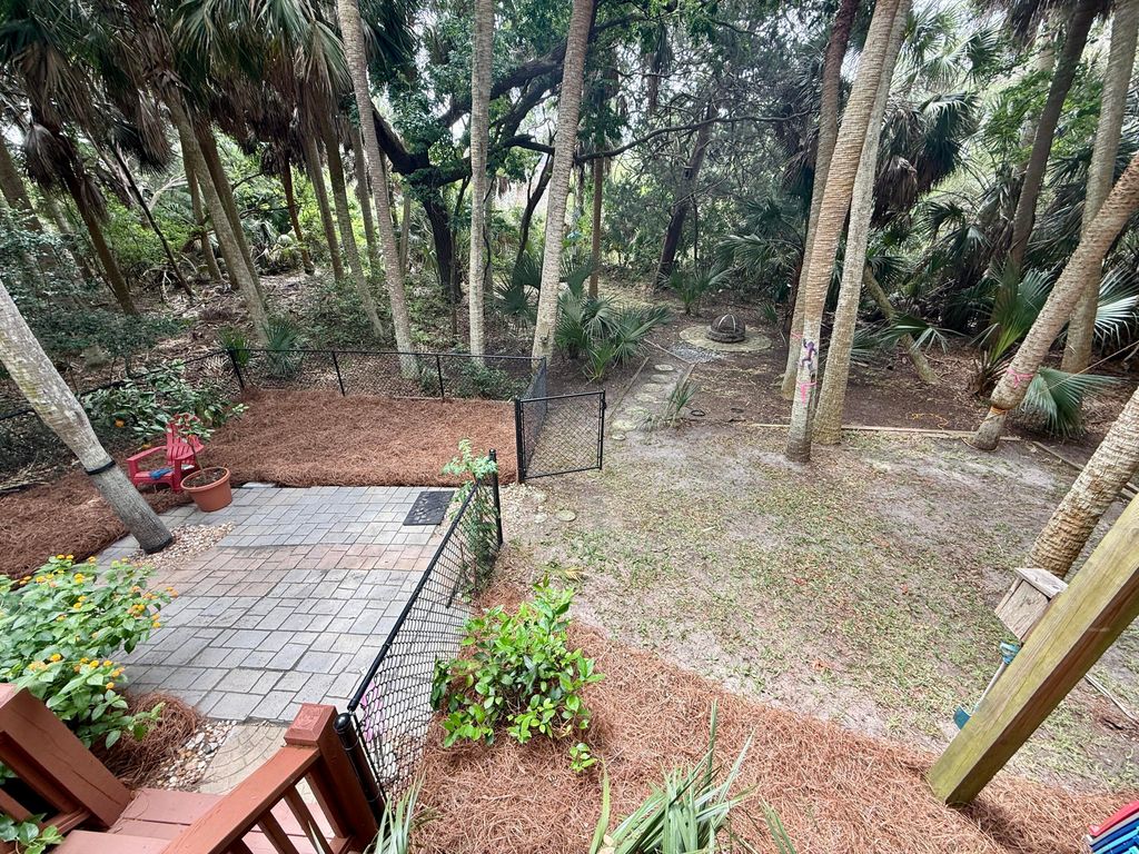 Image 57 of property listing at 609 Dolphin Road, Edisto Island, SC 29438