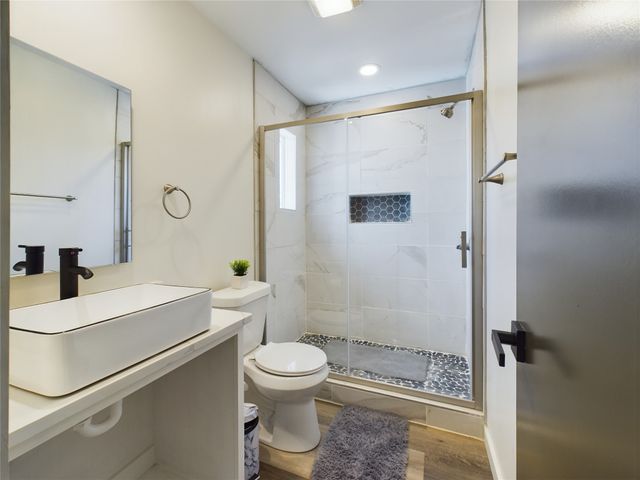 521 York Street, Athens, TX 75751