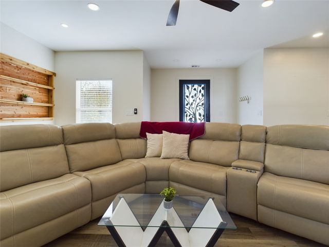 521 York Street, Athens, TX 75751