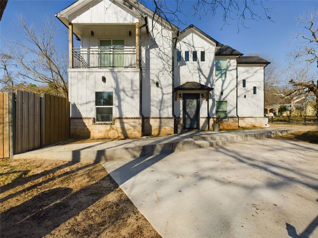521 York Street, Athens, TX 75751