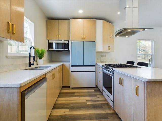521 York Street, Athens, TX 75751