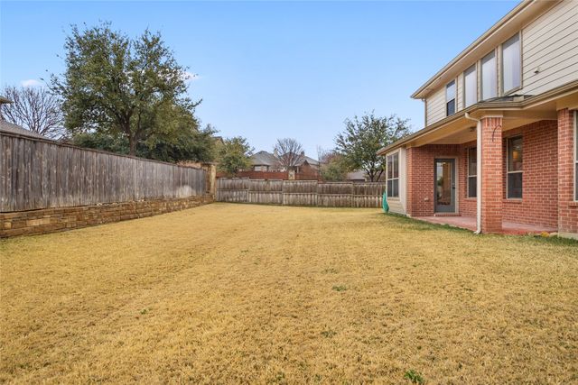 12700 Saratoga Springs Circle, Fort Worth, TX 76244