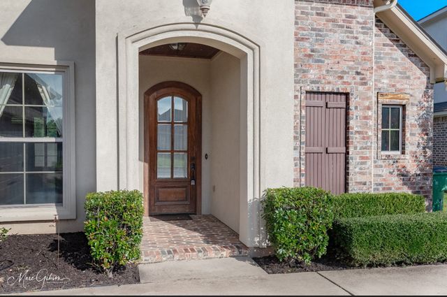 606 Glenshire Drive, Bossier City, LA 71111