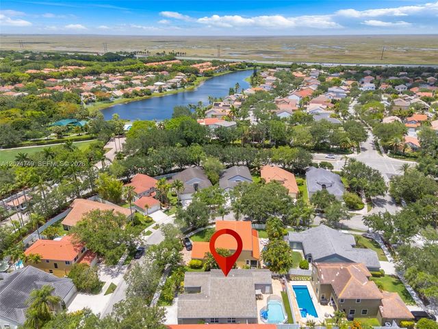 632 Carrington Ln, Weston, FL 33326