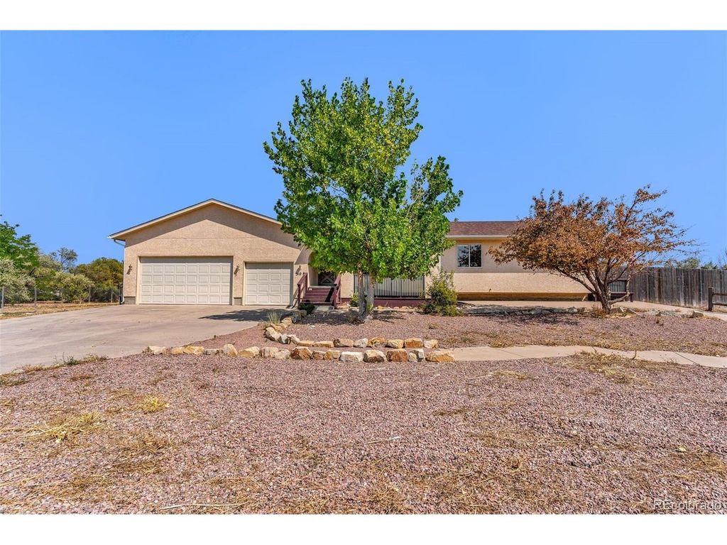 508 S Bayfield Ave, Pueblo West, CO 81007