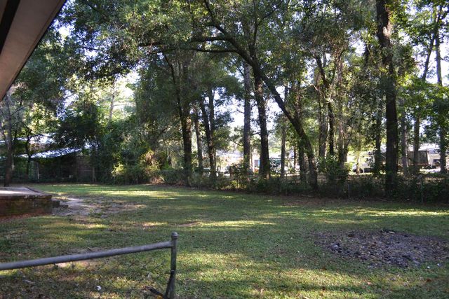 922 Creek Road, Tallahassee, FL 32305