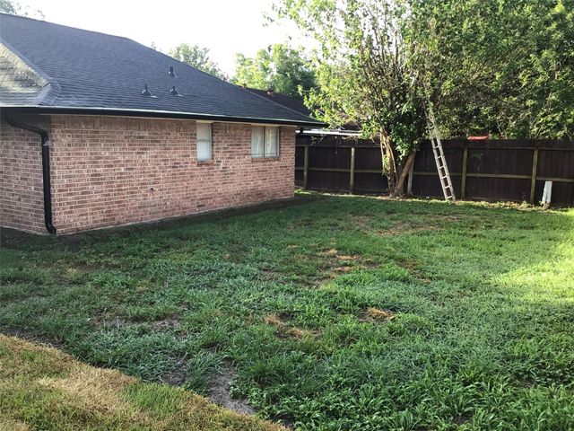 10531 Tilbrook Drive, Houston, TX 77038