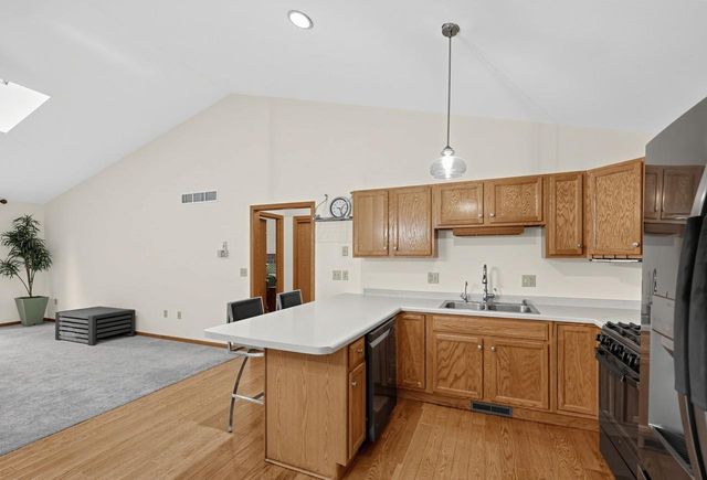 507 Trailside Drive, Deforest, WI 53532