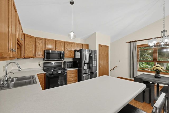 507 Trailside Drive, Deforest, WI 53532