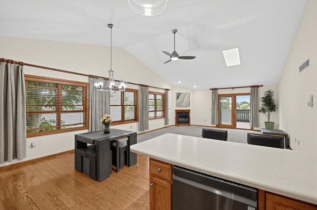 507 Trailside Drive, Deforest, WI 53532